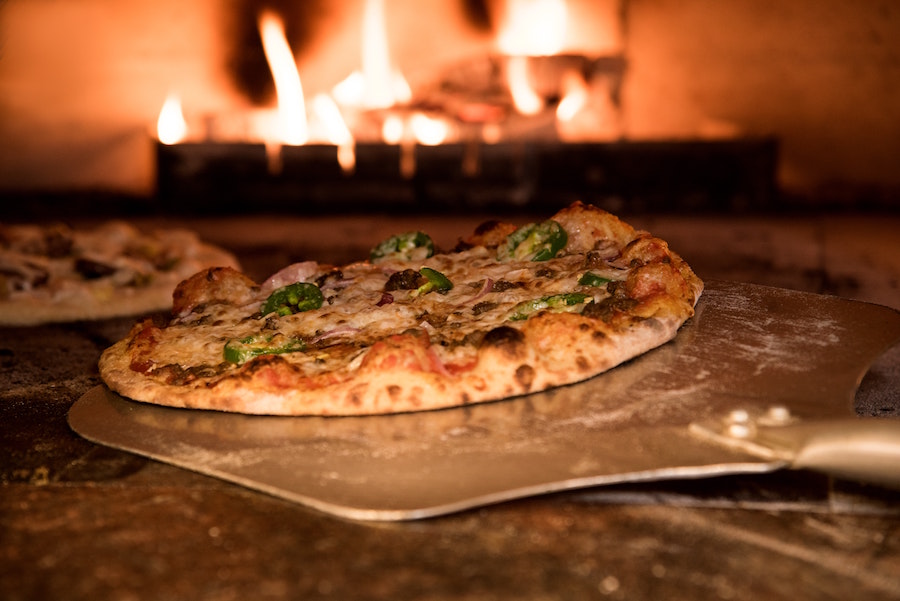 wood oven pizza